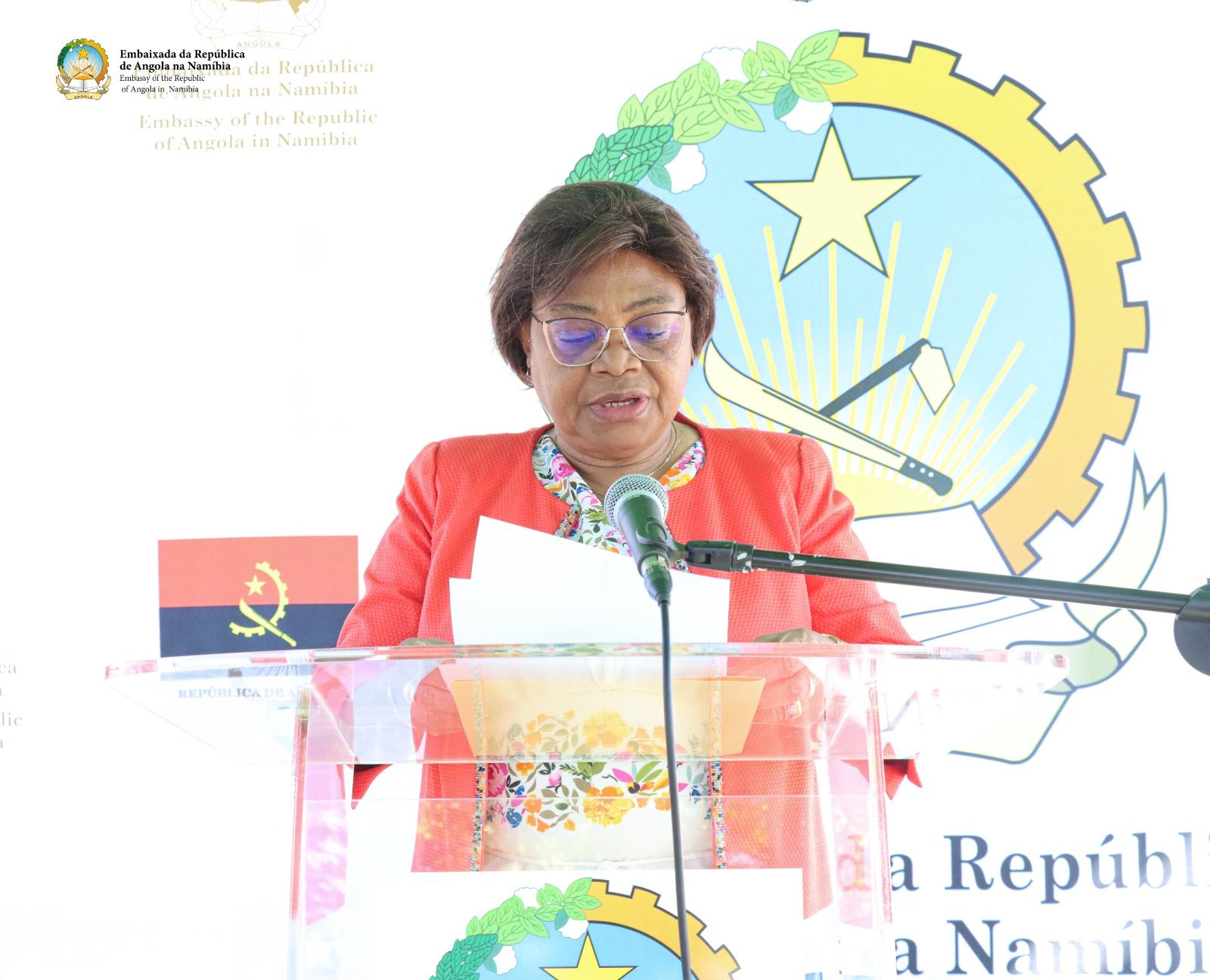 <br />
<b>Notice</b>:  Undefined index: title in <b>/home/gov/public_html/portais-governo-producao/themes/portalweb/galeria-itens.php</b> on line <b>148</b><br />
